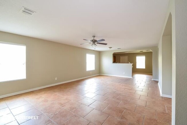 Building Photo - 7814 Saratoga Knoll, Selma, TX 78154