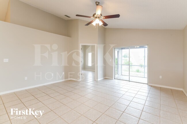 Foto del edificio - 148 Heavenwood Ct