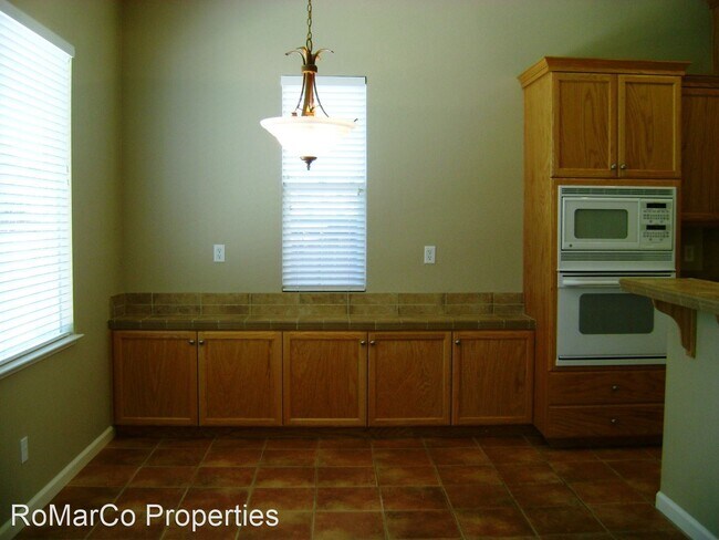 Building Photo - 3 br, 2 bath House - 5562 Westmeath Way