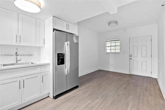 Foto del edificio - 1351 SW 4th St