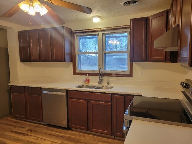 Foto del edificio - 3425 Campbell St