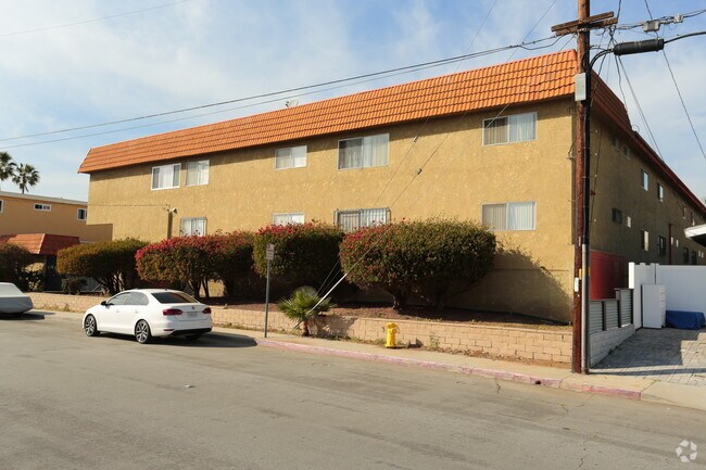 Foto del edificio - 732 W Imperial Ave
