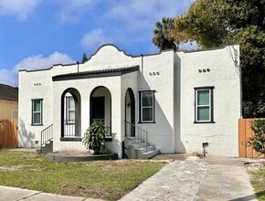 Building Photo - 3004 N Jefferson St