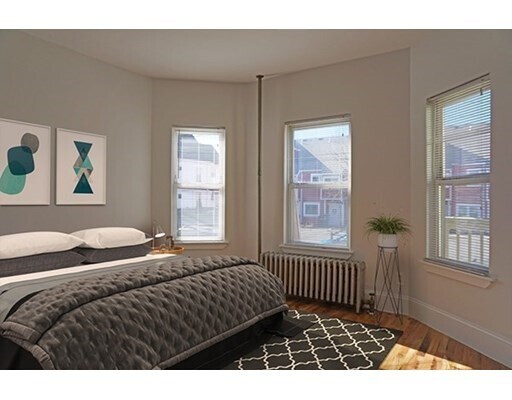 Building Photo - 33 Bradley St