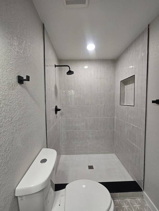 Foto del edificio - 509 E 41st St