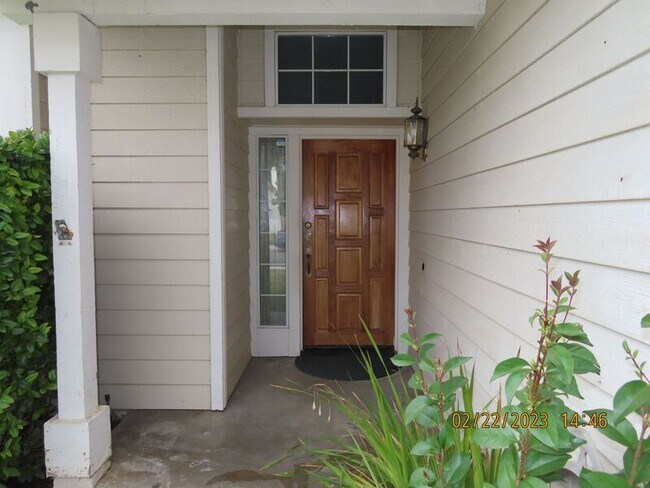 Foto del edificio - 24431 Ridgewood Rd