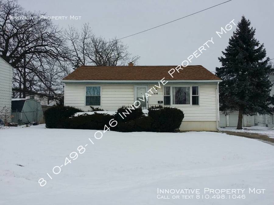 Primary Photo - 2 bedroom, 1 bath ranch!