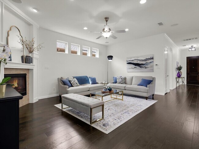 Foto del edificio - 4225 Aspen Grove Ct