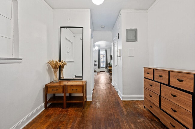 Building Photo - 343 E 51st St