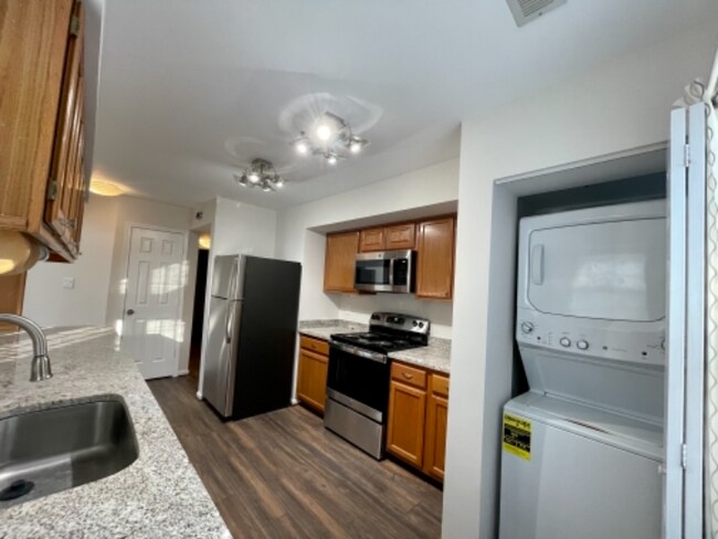 Foto del edificio - 3536 Powder Mill Rd