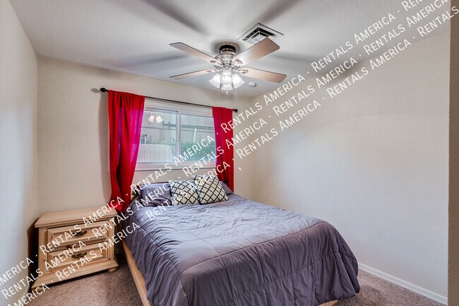 Building Photo - Coming Soon! 4/2 bath Home in Tempe