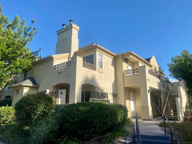 Foto del edificio - 2023 Lakeridge Cir