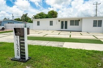Building Photo - 11520 SW 57th St