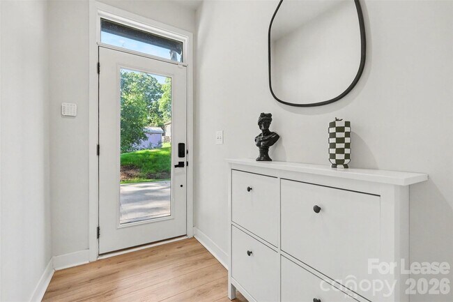 Foto del edificio - 300 Twinflower Ln