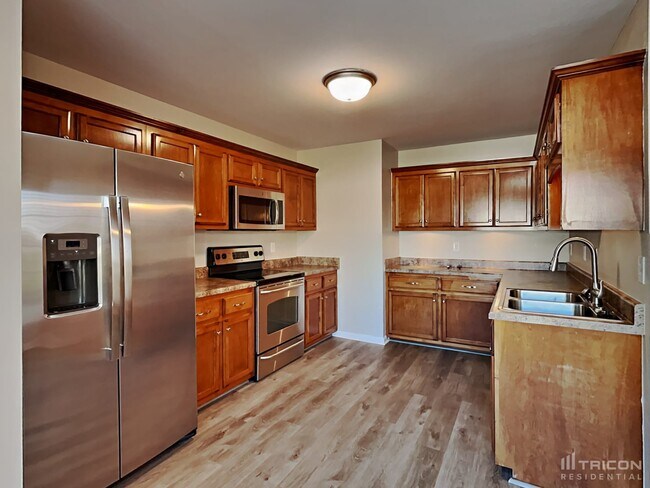 Building Photo - 3759 S Cindy Jo Dr