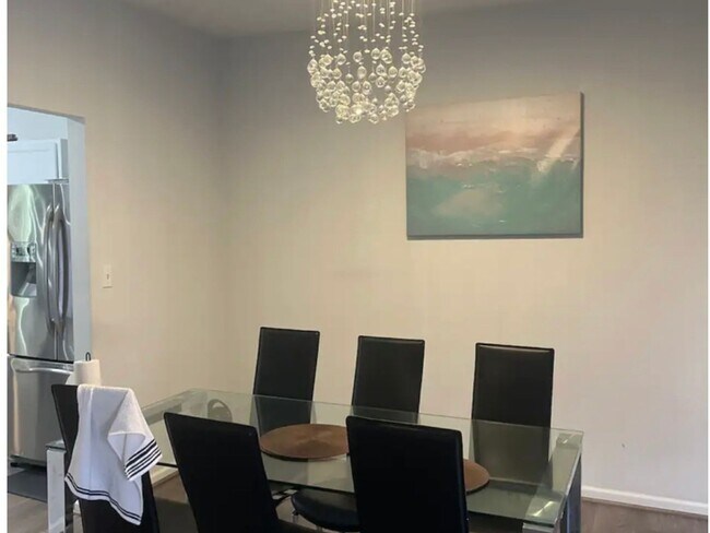 Foto del edificio - 3 Bedroom Townhome in Atlanta