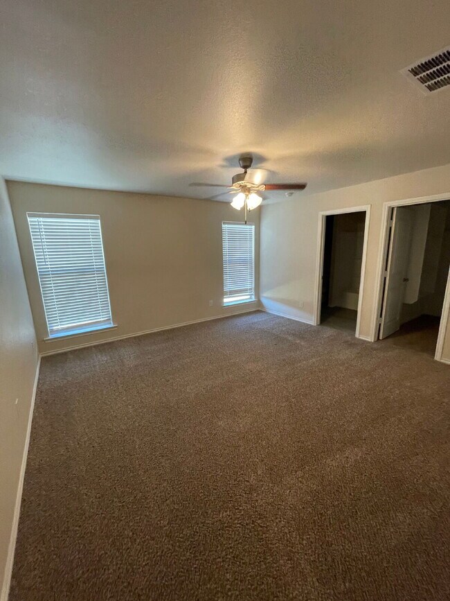 Building Photo - Beautiful Home Located In Upland Heights D...