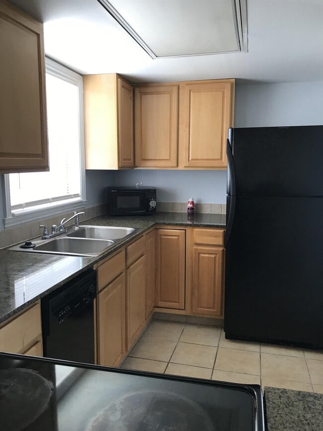 Photo - 1000 S Semoran Blvd Townhome