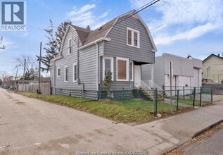 Building Photo - 637 Tuscarora St
