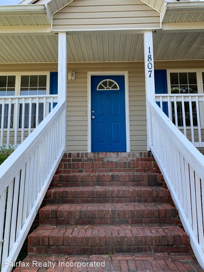 Foto del edificio - 3 br, 2 bath House - 1807 Fidelity Dr