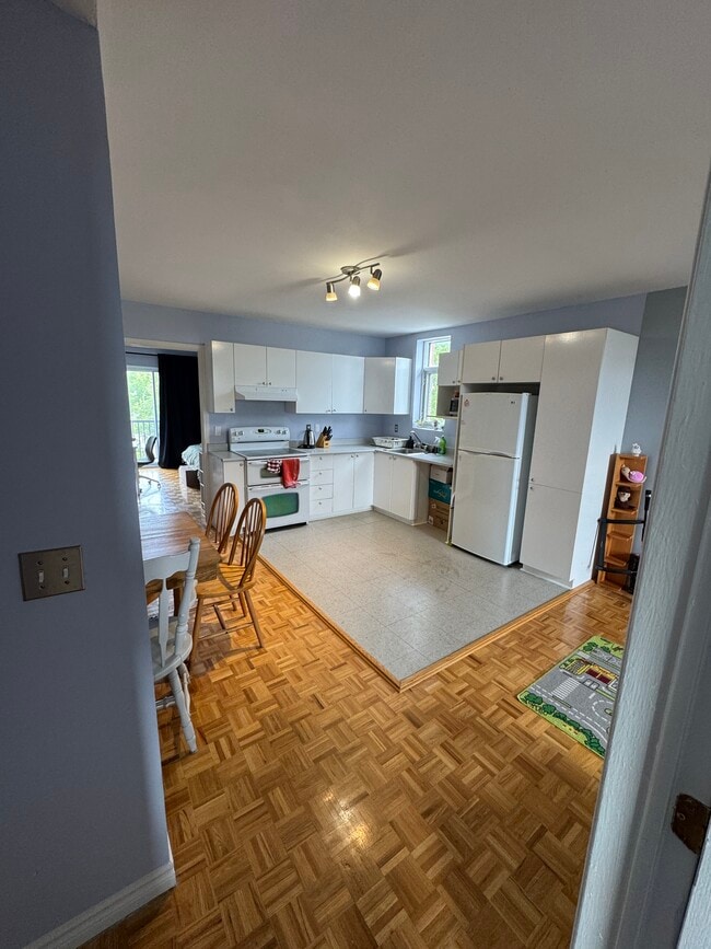 Photo du bâtiment - 5603A Rue Eadie