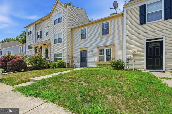 Photo - 16 Meadowside Court Unit Townhome