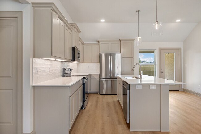 Foto del edificio - 3190 Dogwood Pk Blvd