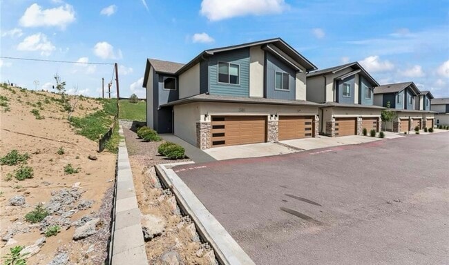 Photo - 5489 Passport Vw Townhome