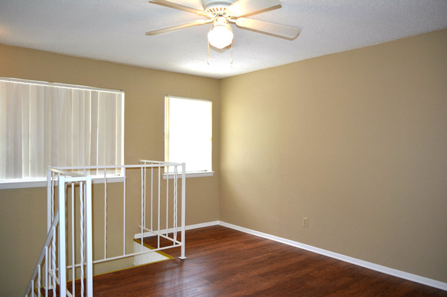 Loft Bedroom - Parkview Apartments