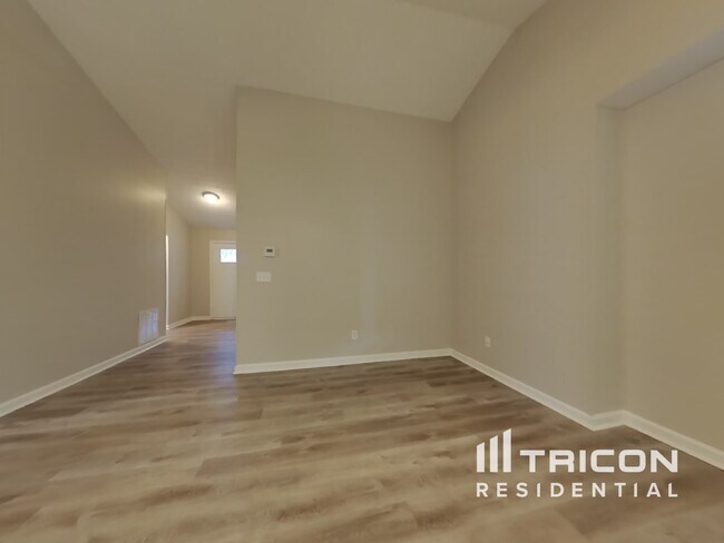 Building Photo - 203 Coldsprings Court McDonough GA