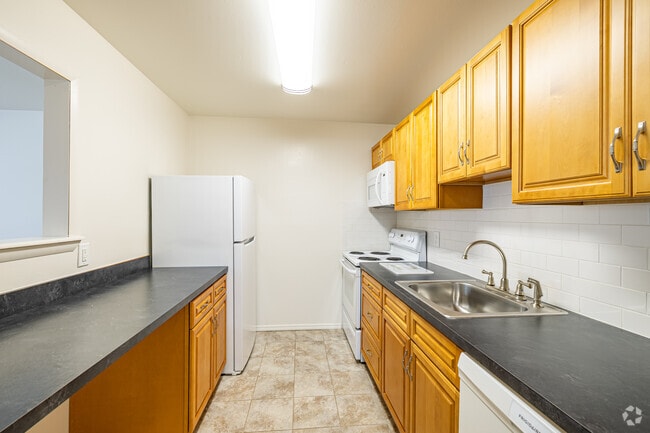 1BR, 1BA - 555SF - Kitchen - Model B - Nieuw Amsterdam Village