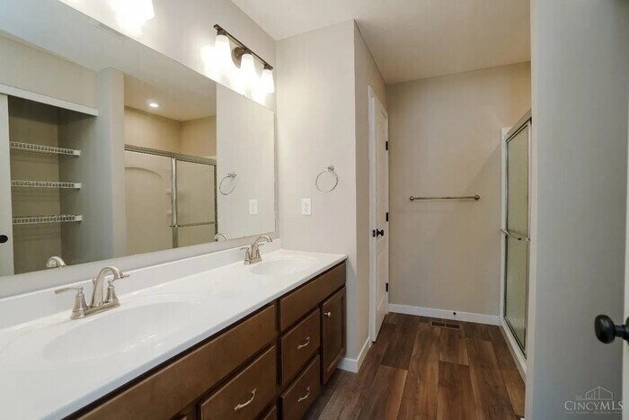 Primary Photo - Charming 4 beds 2.5 baths in Morrow