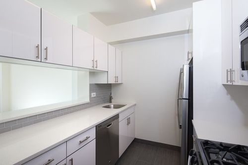 Building Photo - 540 W 43rd St