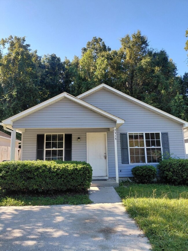 Building Photo - 2713 Oak Park Ct