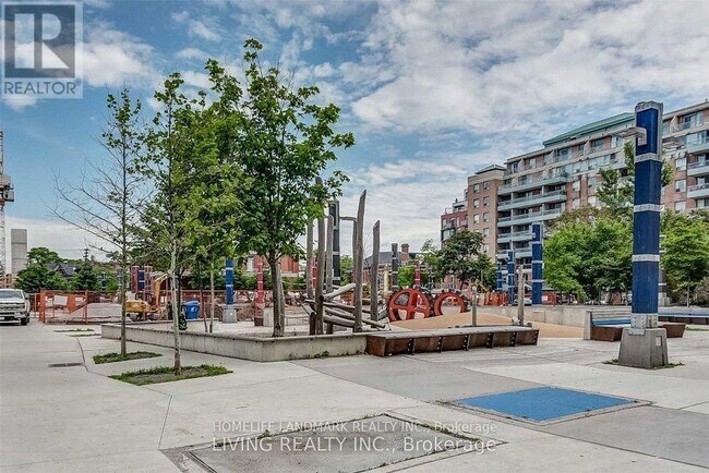 Photo du bâtiment - 36 Lisgar St