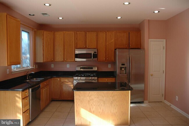 Foto del edificio - 2504 Woodrow Wilson Dr