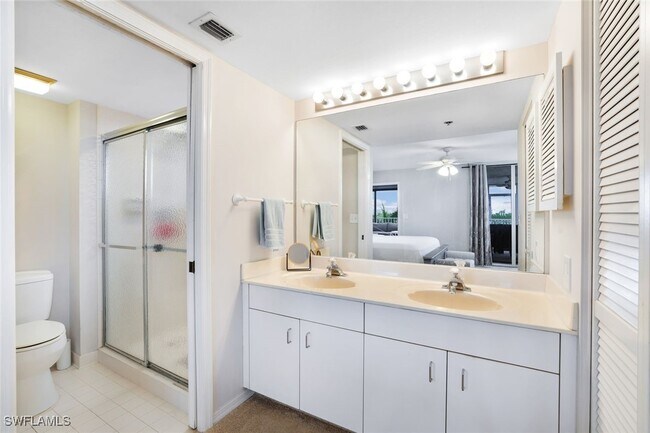 Foto del edificio - 5550 Heron Point Dr