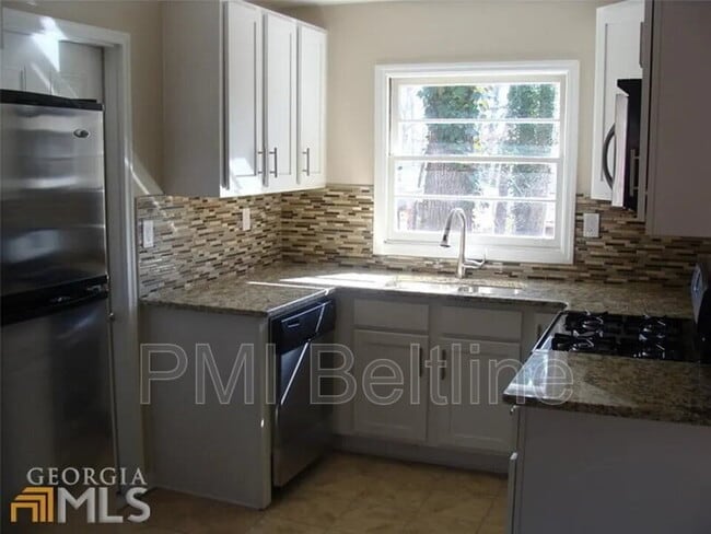 Photo - 2881 Monterey Drive House