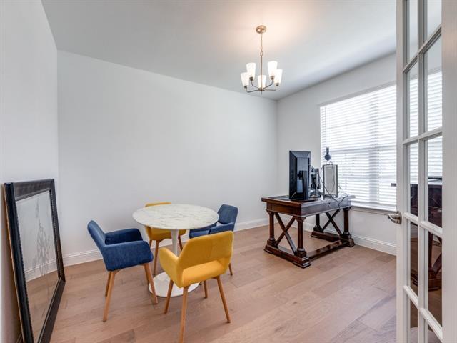 Foto del edificio - 1701 Rain Lily St