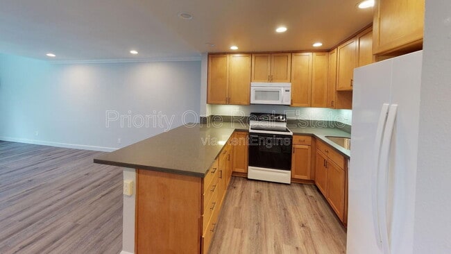 Foto del edificio - 4545 Collwood Blvd
