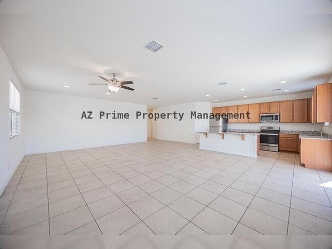 Building Photo - 3311 W Donner Dr