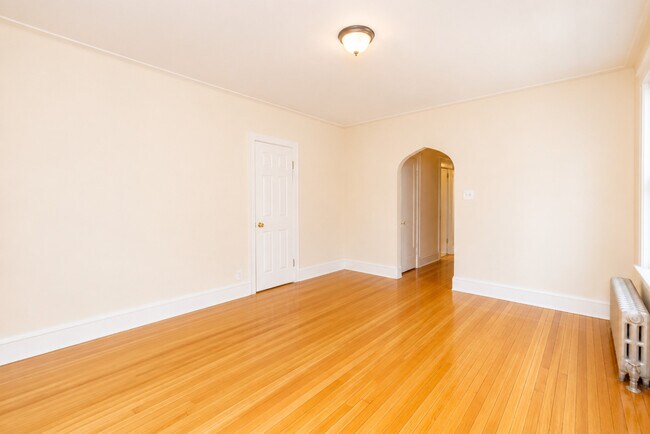 Foto del edificio - 1137 W Columbia Ave