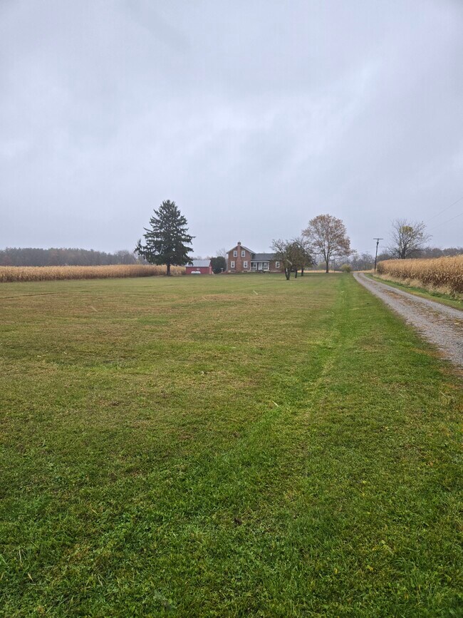 Foto del edificio - 900 Thomas Rd