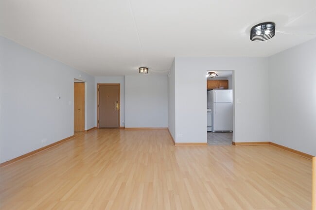 Foto del edificio - 1460 Fairlane Dr