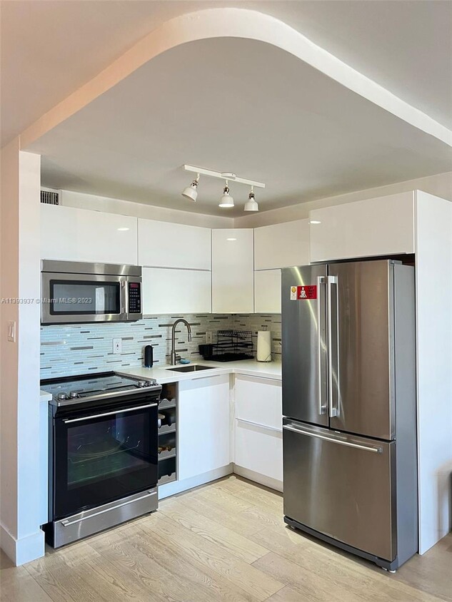 1770 79th Street Causeway Unit D307, North Bay Village, FL 33141