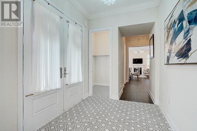 Building Photo - 1301 Felicity Gdns