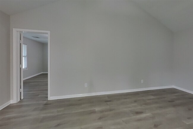 Foto del edificio - 308 Crooked Pine Court