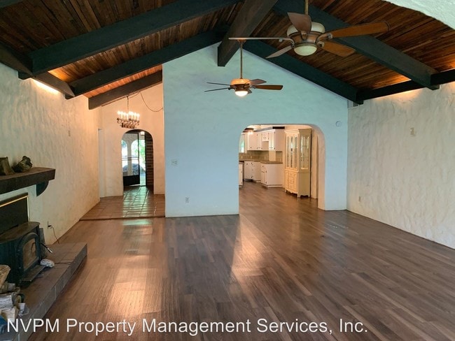 Building Photo - 4416 Santos Ranch Rd