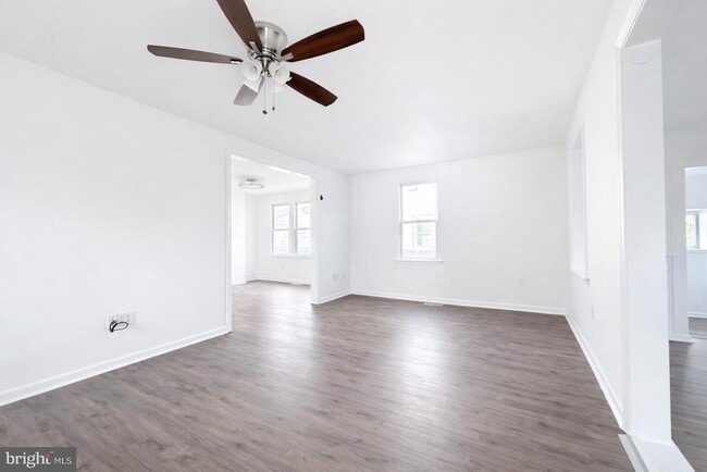 Building Photo - 608 Bethel Ave