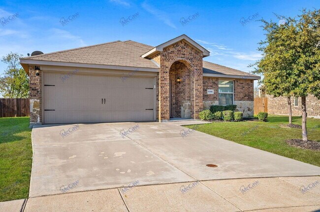 Foto del edificio - 2492 Saldana Dr